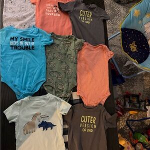 Infant boys 24 months lot of 8 body suits vgc